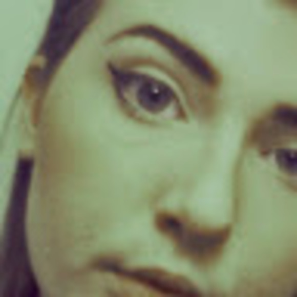 Meet your Posher, Elise - Picture 1 of 1